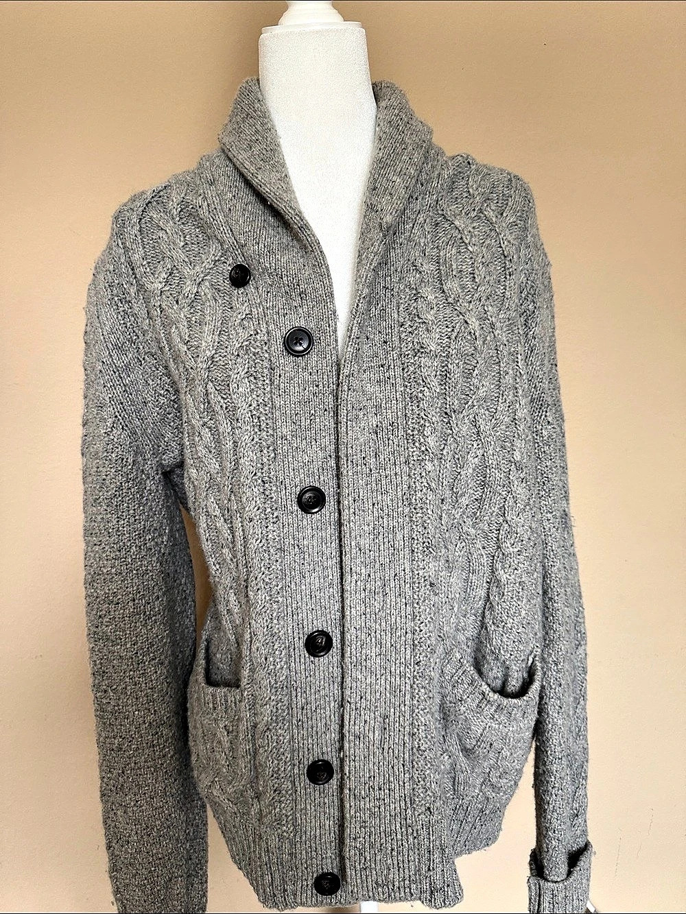 Gap Cable Knit Cardigan in Gray Size Large